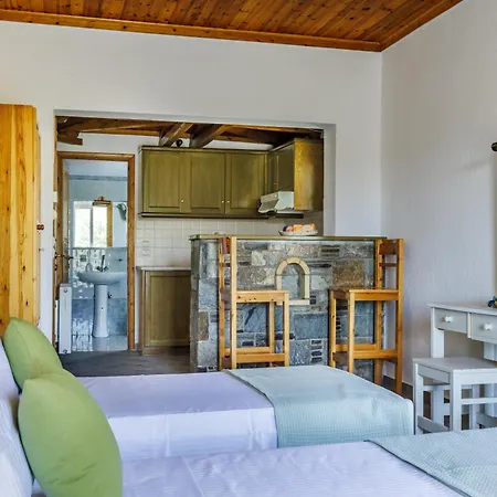 Kanaris Guest house *